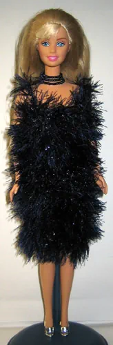 Svart klänning med ludd