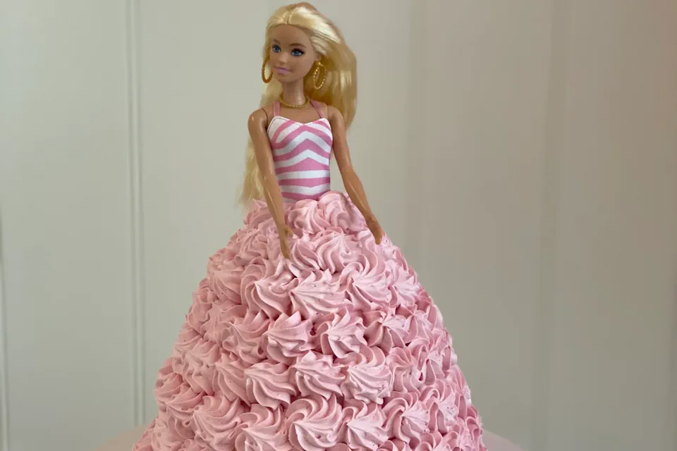 barbie tårta